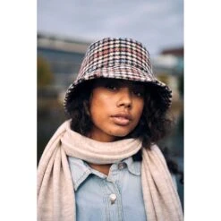 Barts Witzia Scarf -Headwear Shop barts witzia scarf scarves one size black 5007001 33619719159975